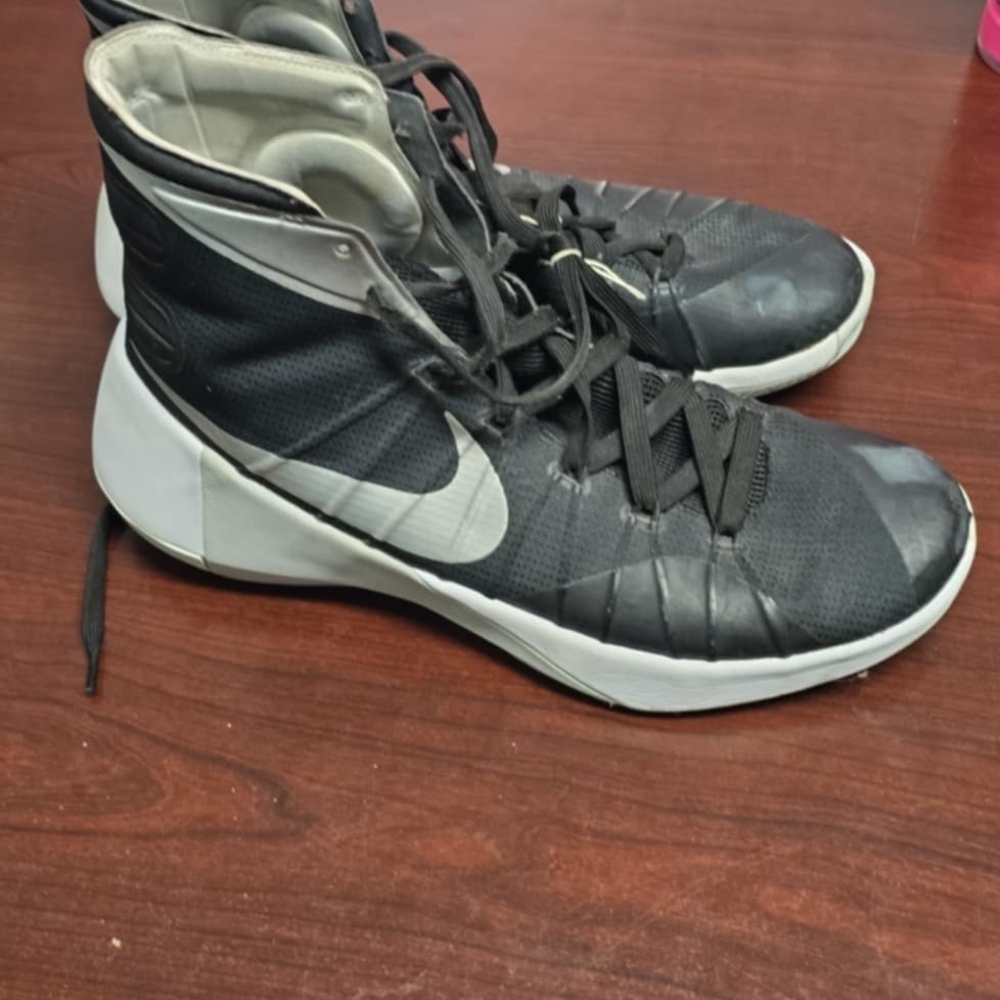 Nike Black and White Athletic High-Top Shoes